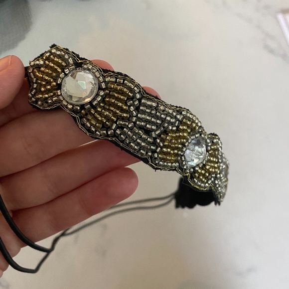 Accessories - Assorted Costume Hair Accessories